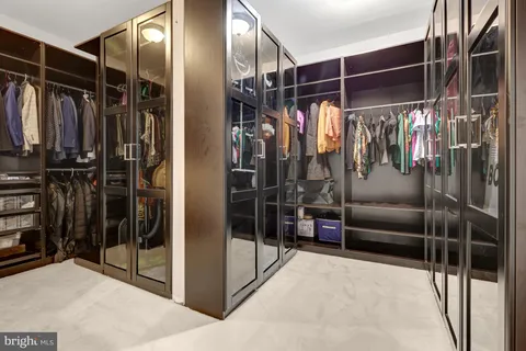 $2,700,000 | 401 Walker Road, Great Falls, VA 22066