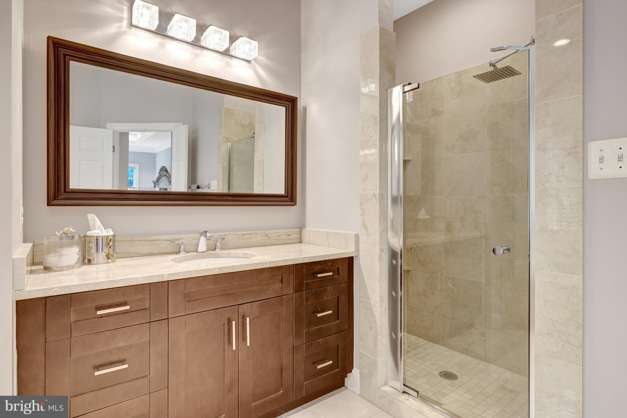 401 Walker Road Great Falls, VA 22066 - Photo 37 of 81