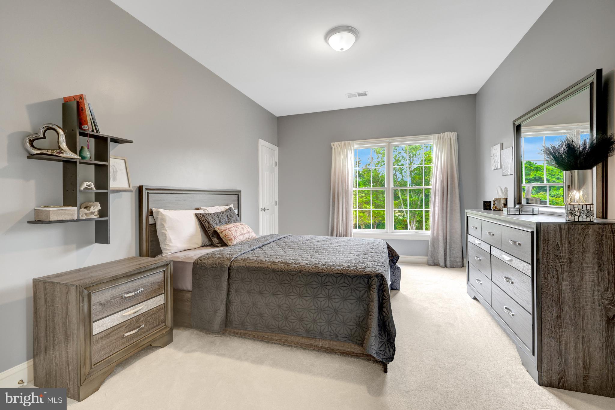 401 Walker Road Great Falls, VA 22066 - Photo 40 of 81