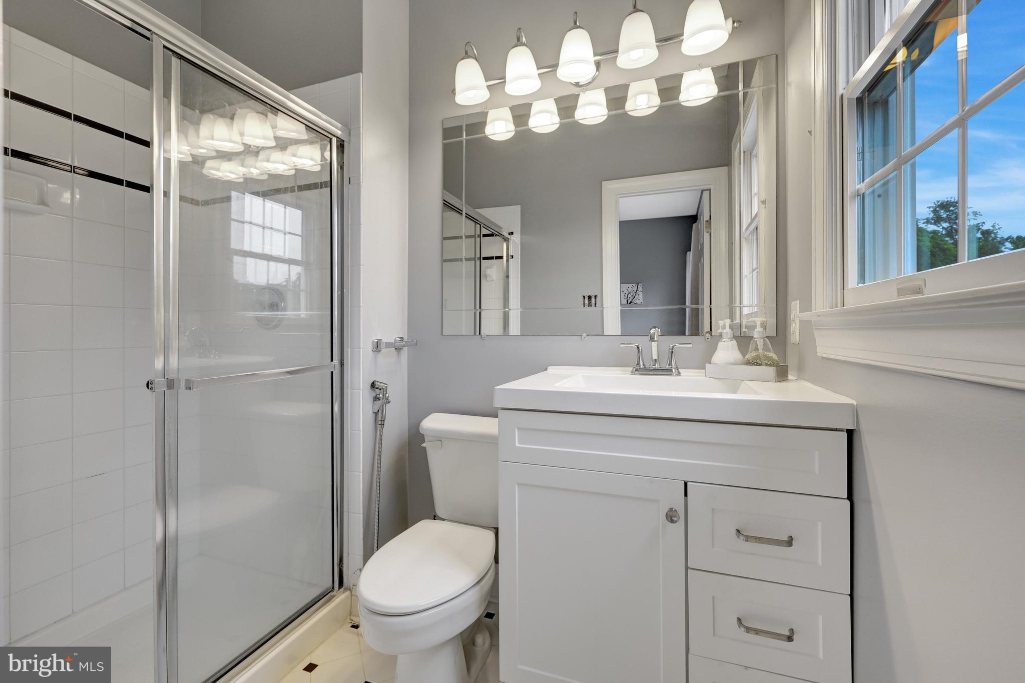 401 Walker Road Great Falls, VA 22066 - Photo 42 of 81