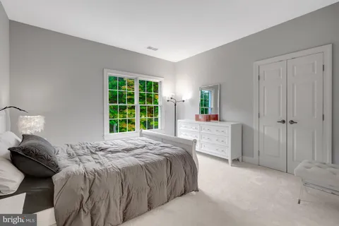 $2,700,000 | 401 Walker Road, Great Falls, VA 22066