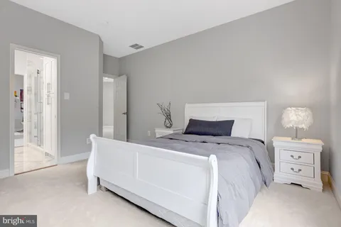 $2,700,000 | 401 Walker Road, Great Falls, VA 22066