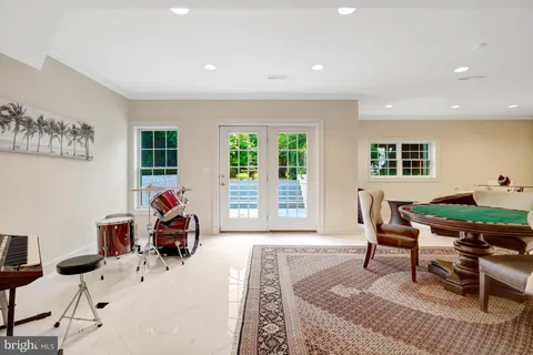 $2,700,000 | 401 Walker Road, Great Falls, VA 22066