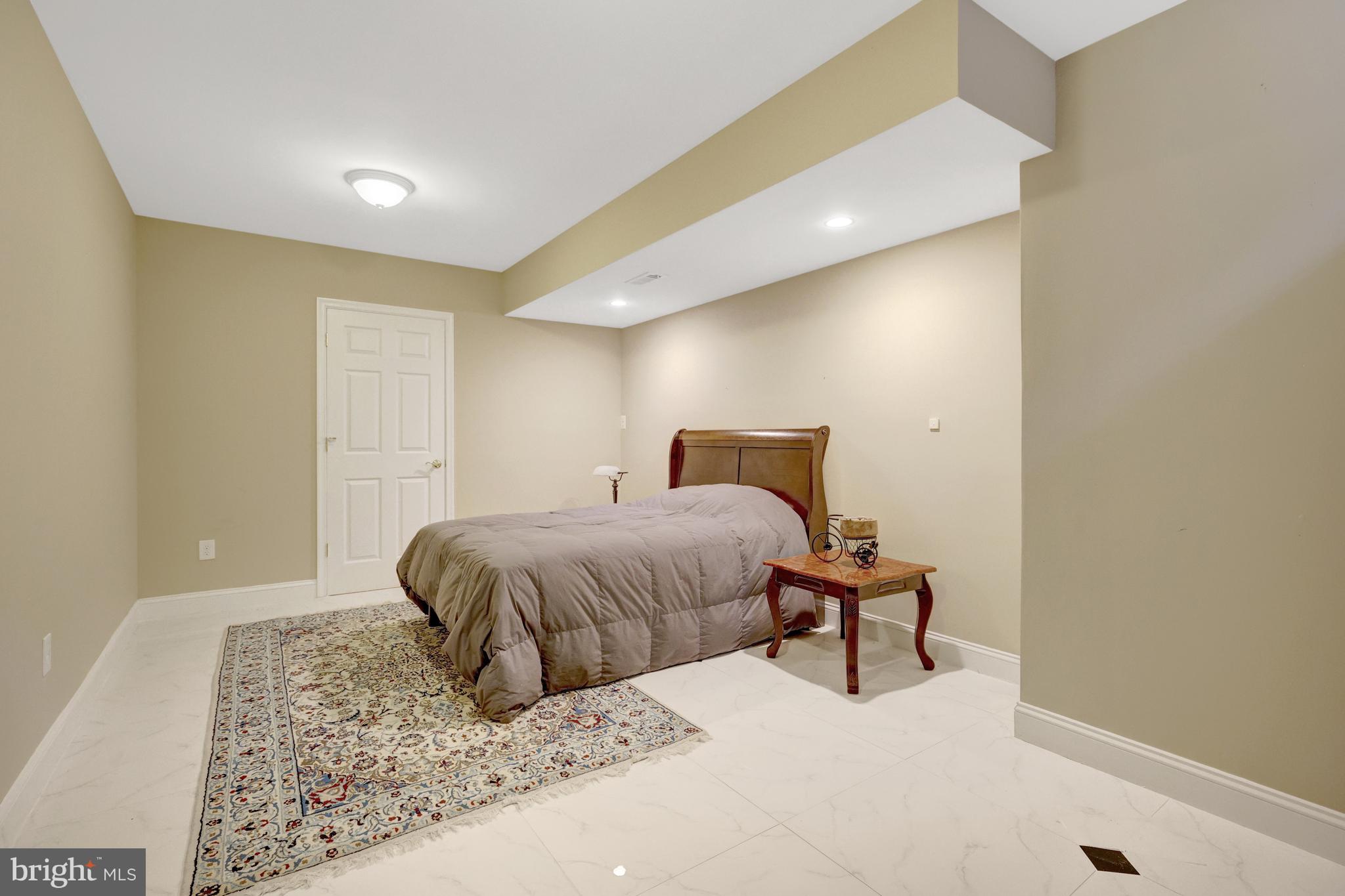 401 Walker Road Great Falls, VA 22066 - Photo 58 of 81