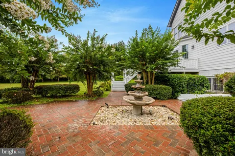 $2,700,000 | 401 Walker Road, Great Falls, VA 22066