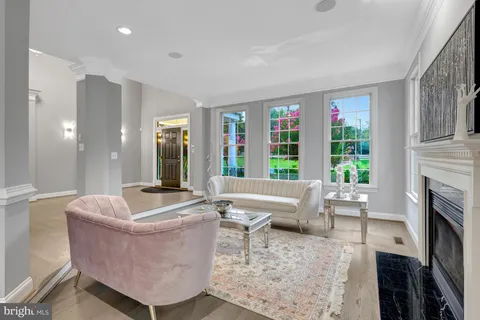 $2,700,000 | 401 Walker Road, Great Falls, VA 22066