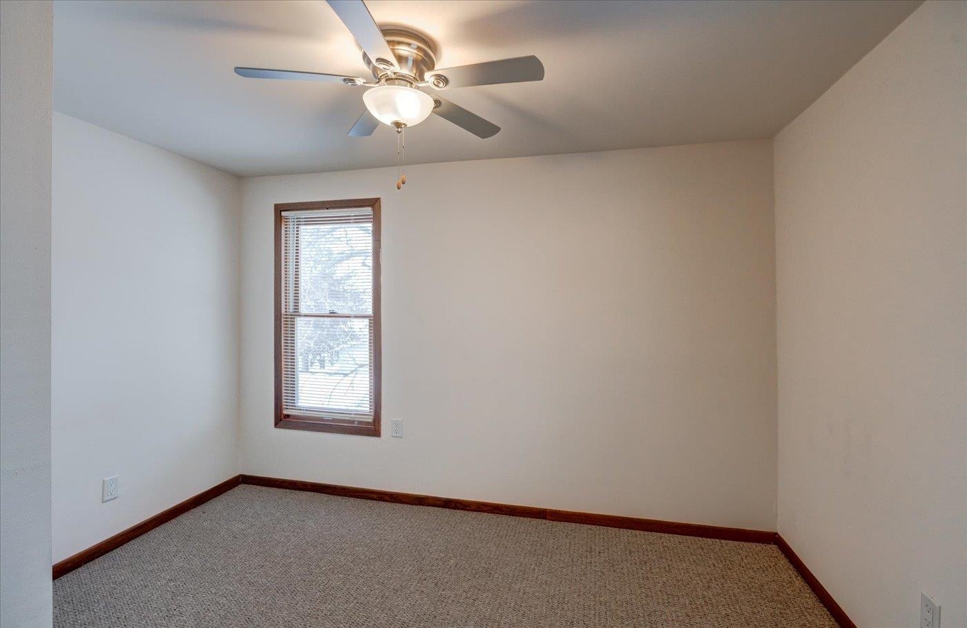 320 South Franklin Street Stoughton, WI 53589 - Photo 20 of 33