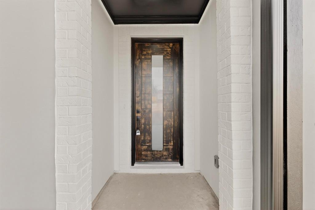 6039 Plum Dale Road Dallas, TX 75241 - Photo 3 of 38