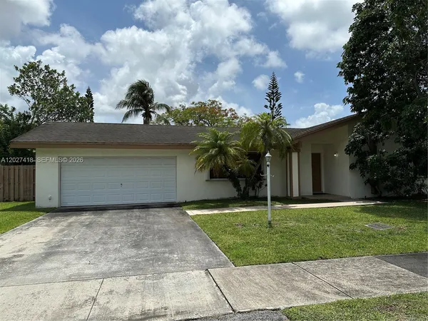 $5,200 | Sabal Chase, Miami, FL 33176