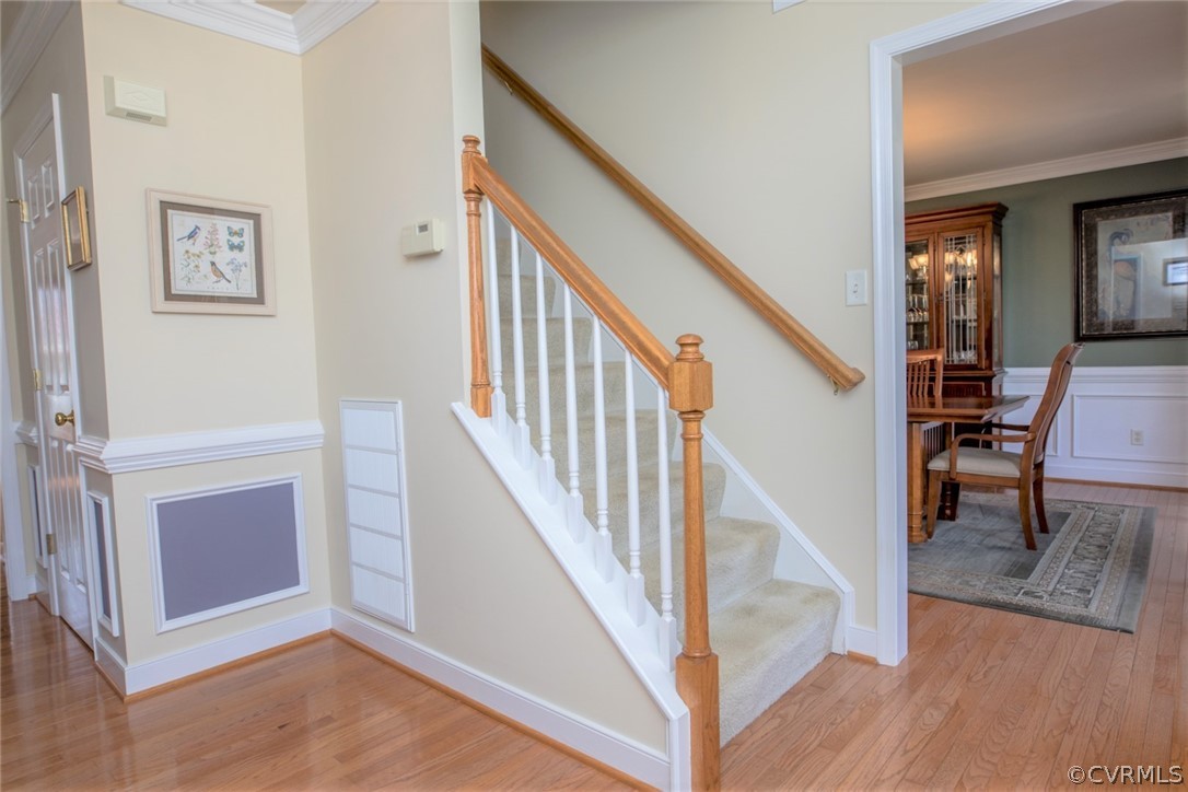 13513 Brandy Oaks Road Chesterfield, VA 23832 - Photo 12 of 38 Front entry with stair access to second floor.