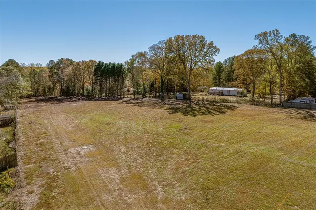 a view of an ocean from a yard