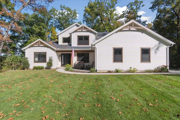$539,000 | 3739 Lake Bluff Drive, Grass Lake, MI 49240