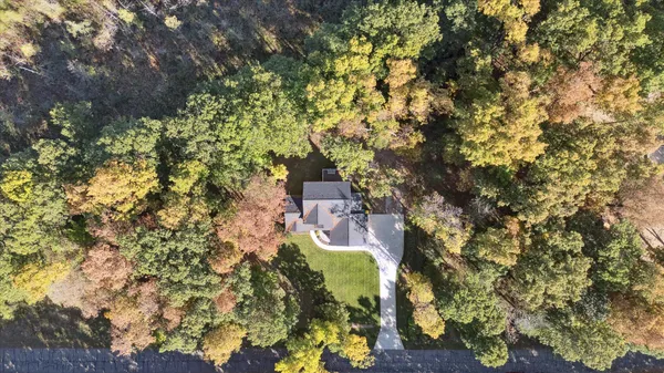 $539,000 | 3739 Lake Bluff Drive, Grass Lake, MI 49240