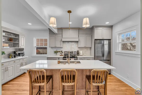 $299,900 | 2716 Southwest 13th Street, Topeka, KS 66604