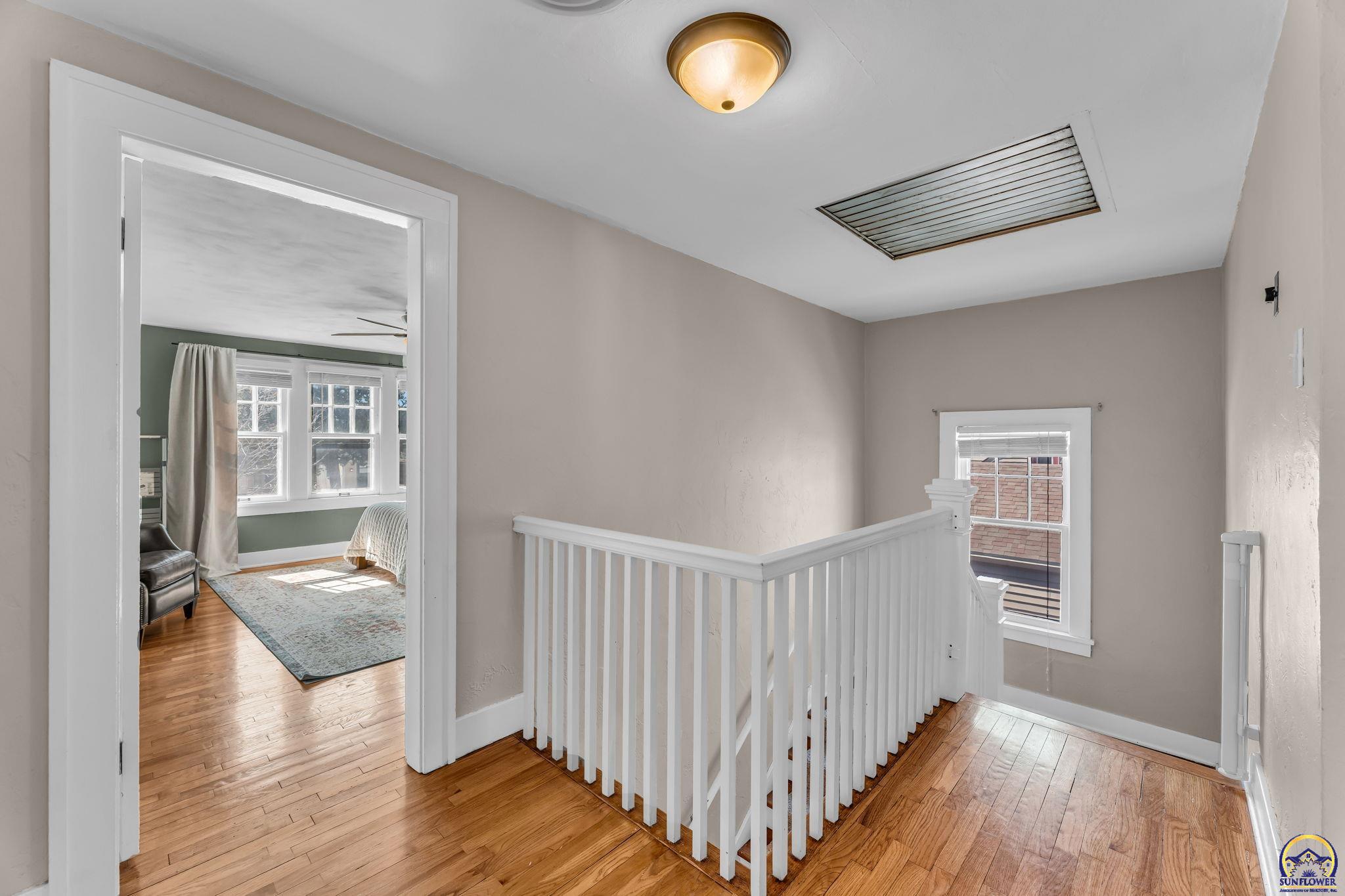 2716 Southwest 13th Street Topeka, KS 66604 - Photo 25 of 41