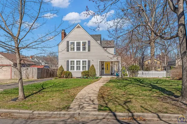 $299,900 | 2716 Southwest 13th Street, Topeka, KS 66604