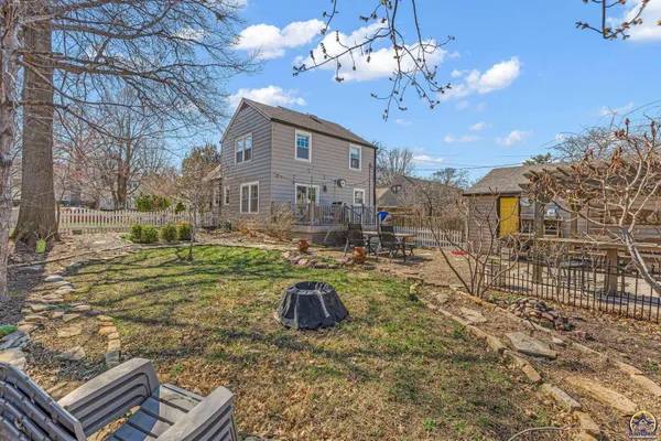 $299,900 | 2716 Southwest 13th Street, Topeka, KS 66604