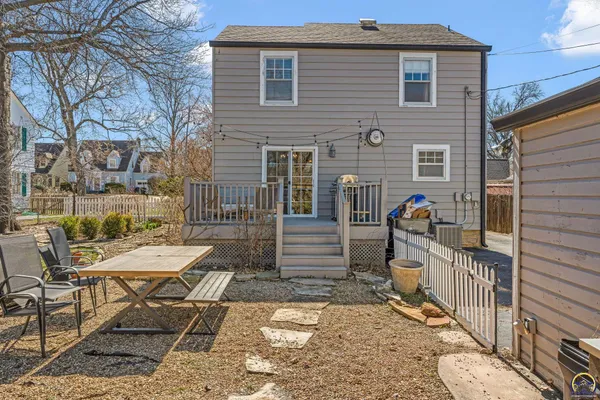 $299,900 | 2716 Southwest 13th Street, Topeka, KS 66604