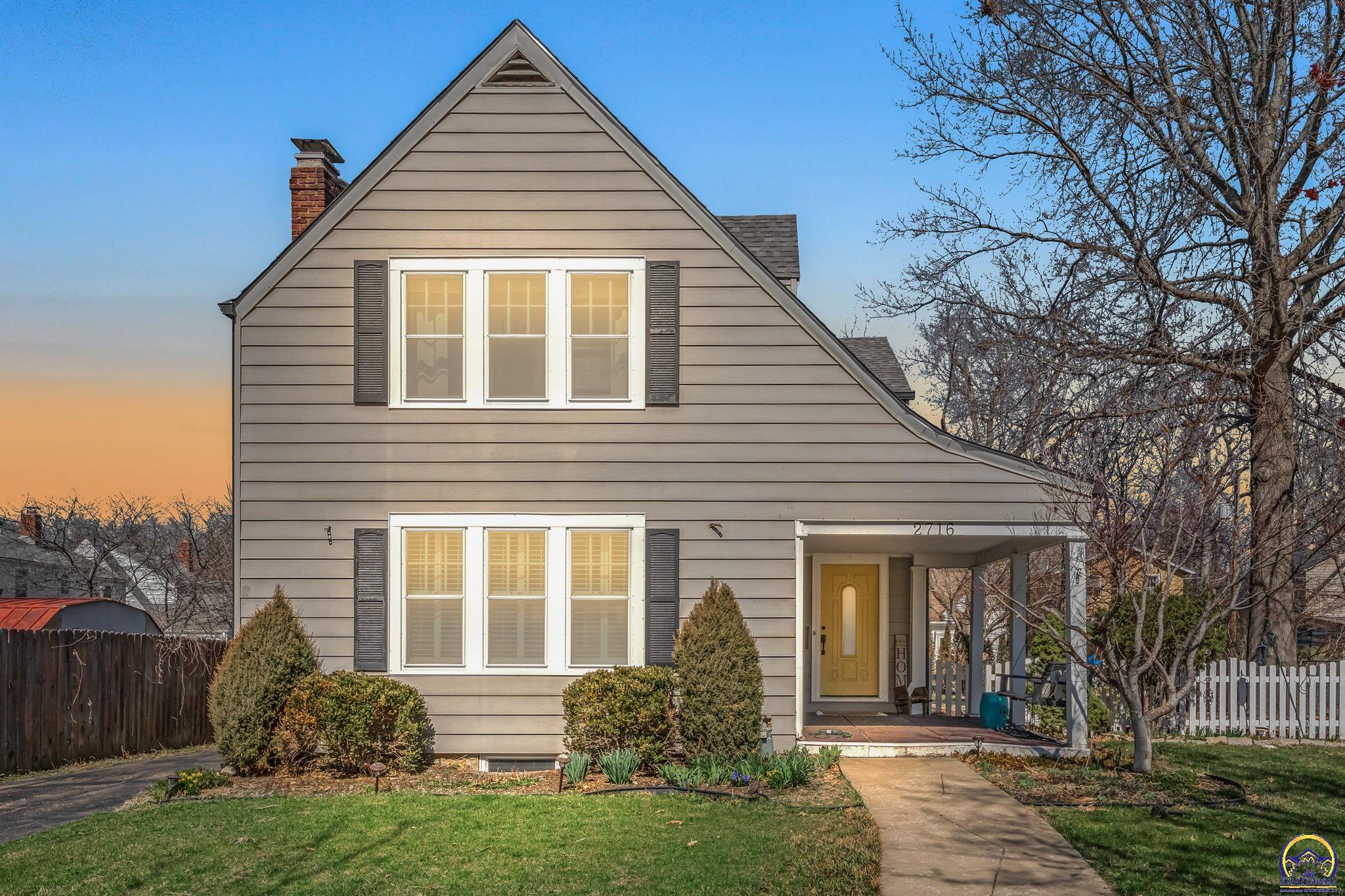 2716 Southwest 13th Street Topeka, KS 66604 - Photo 4 of 41