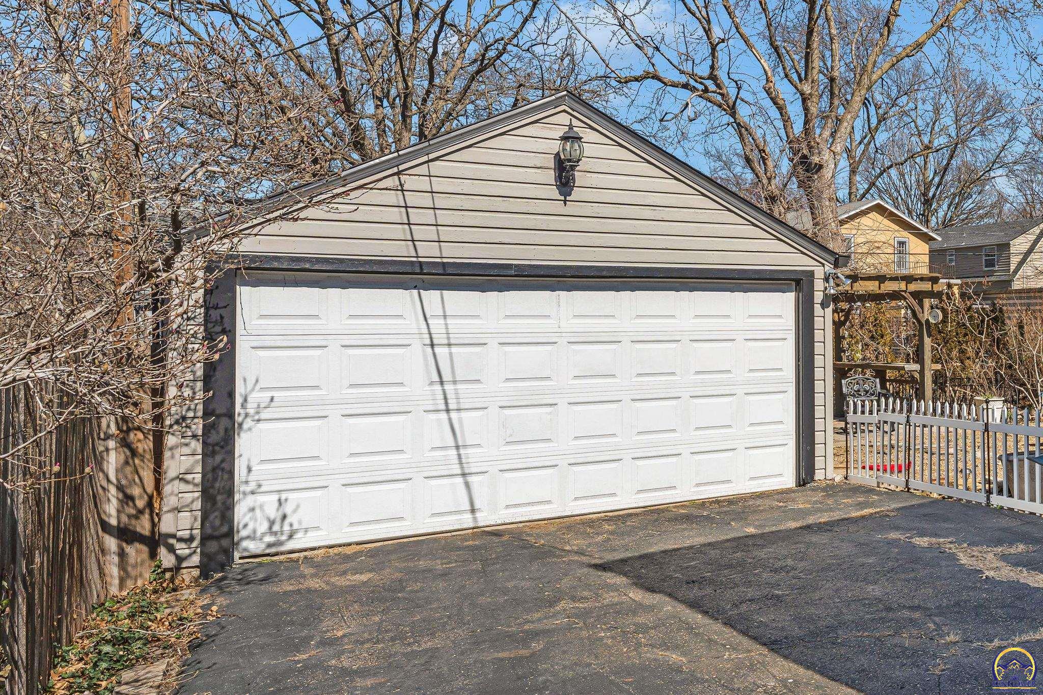 2716 Southwest 13th Street Topeka, KS 66604 - Photo 41 of 41