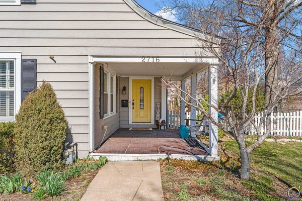 $299,900 | 2716 Southwest 13th Street, Topeka, KS 66604