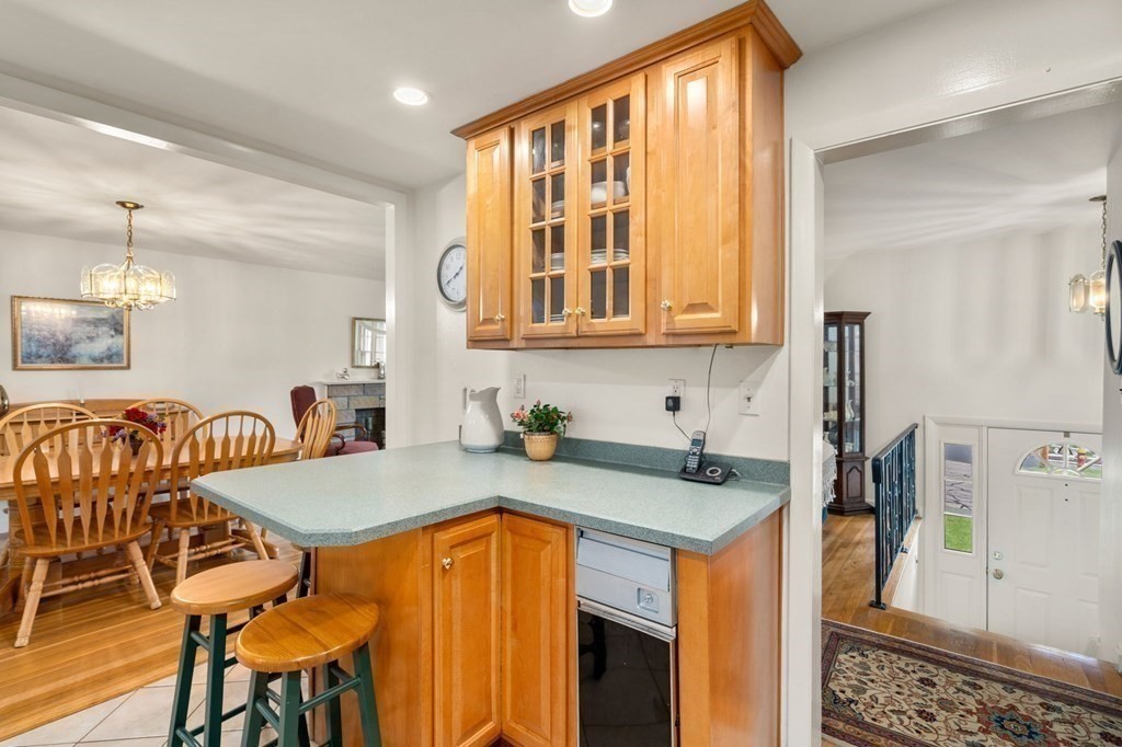78 Devon Road Norwood, MA 02062 - Photo 8 of 32 Gallery Image 8