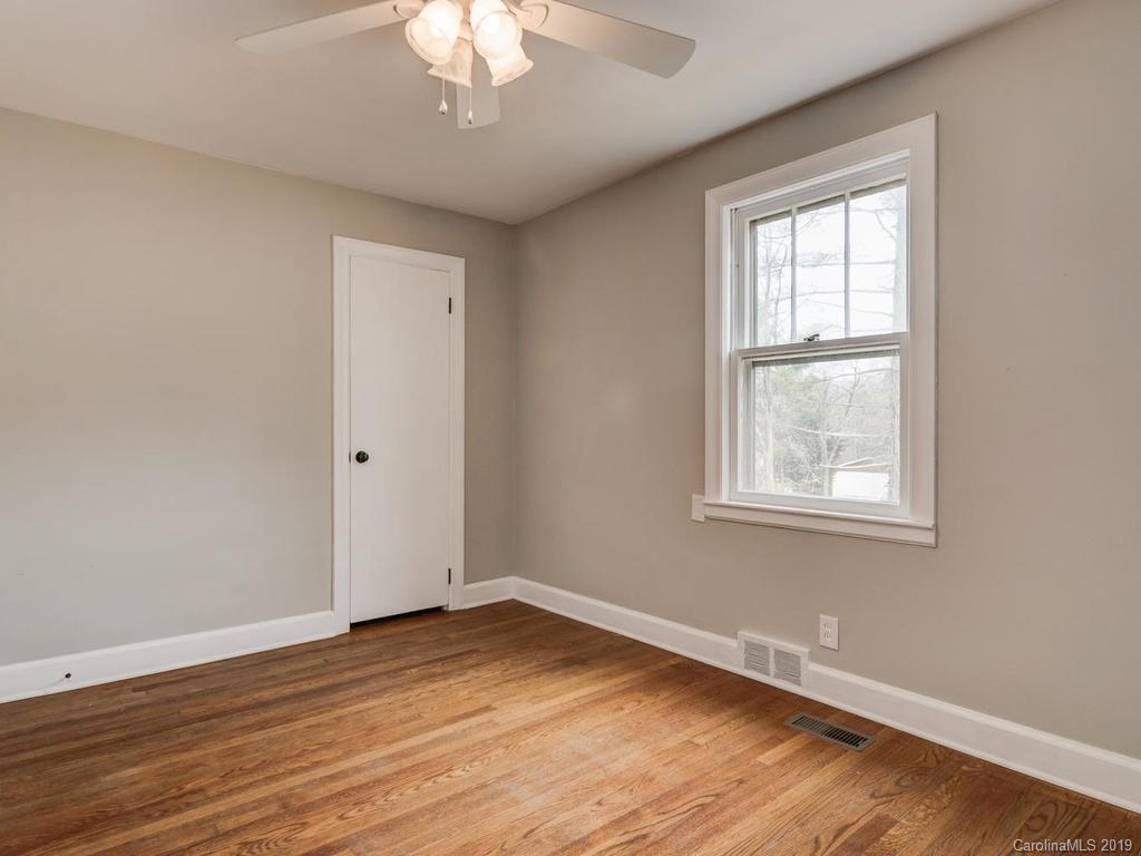 309 Rosscraggon Road Arden, NC 28704 - Photo 11 of 22 Gallery Image 11