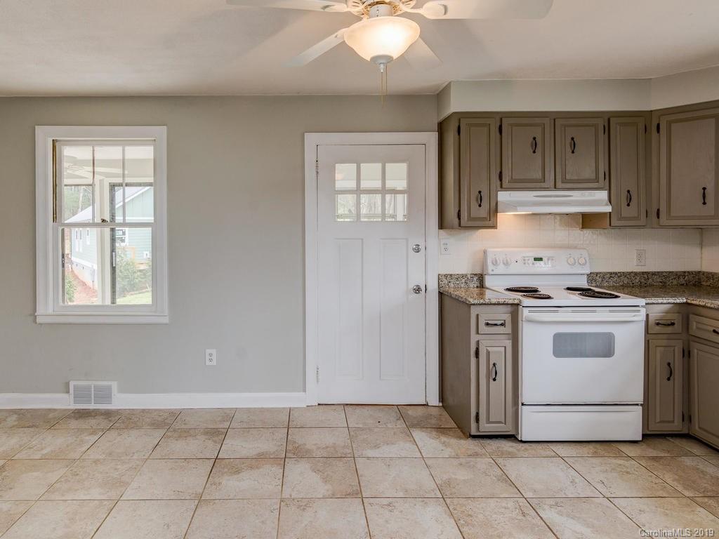309 Rosscraggon Road Arden, NC 28704 - Photo 8 of 22 Gallery Image 8