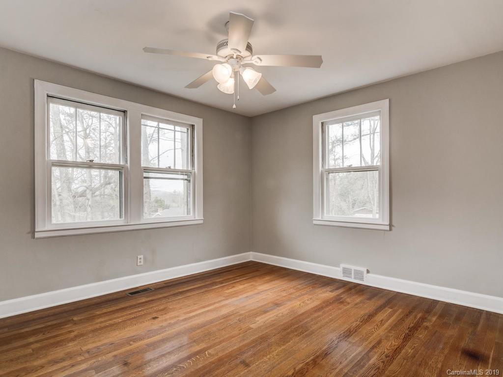 309 Rosscraggon Road Arden, NC 28704 - Photo 10 of 22 Gallery Image 10