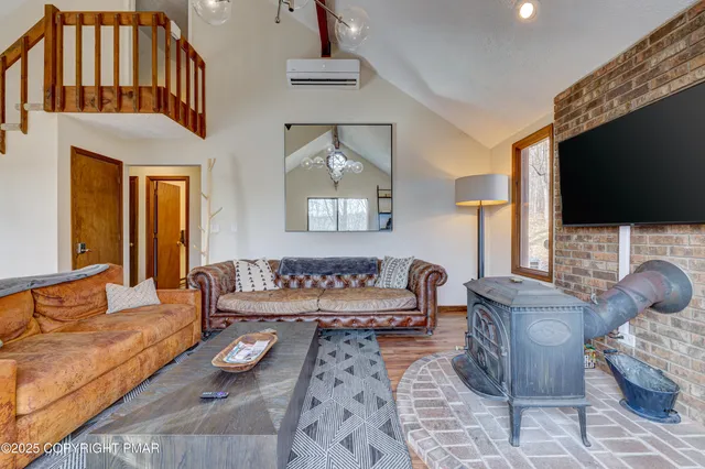 $499,000 | 2463 Larkspur Drive, Stroudsburg, PA 18360