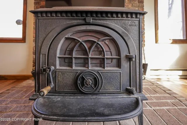 $499,000 | 2463 Larkspur Drive, Stroudsburg, PA 18360