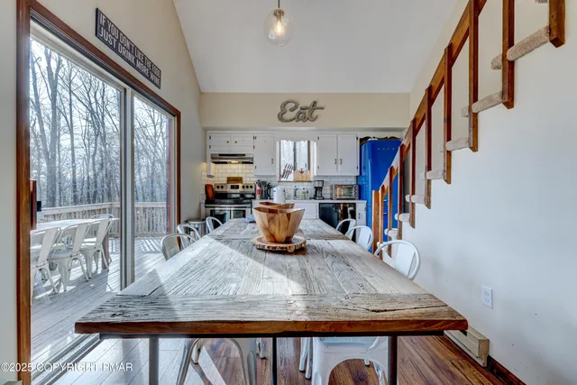 $499,000 | 2463 Larkspur Drive, Stroudsburg, PA 18360