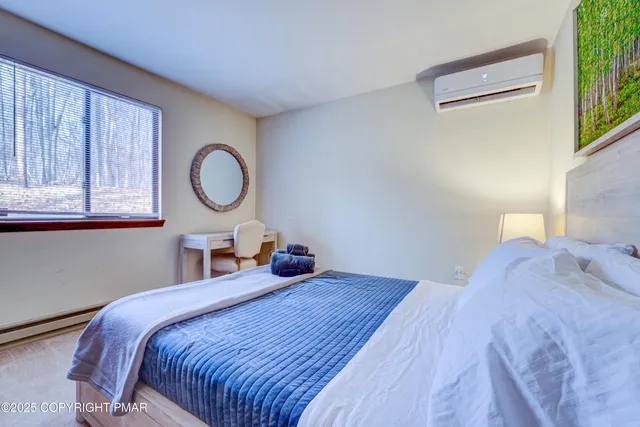 $499,000 | 2463 Larkspur Drive, Stroudsburg, PA 18360