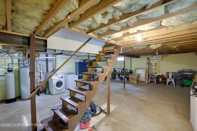 $499,000 | 2463 Larkspur Drive, Stroudsburg, PA 18360