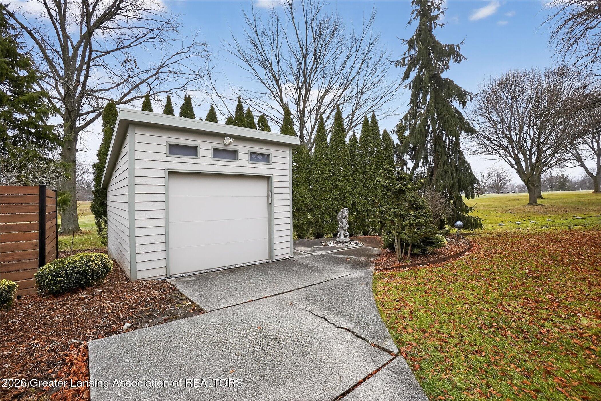 1341 Cambridge Road Lansing, MI 48911 - Photo 49 of 62 52-1341-Cambridge-Rd-Lansing-MI-48911-Wi