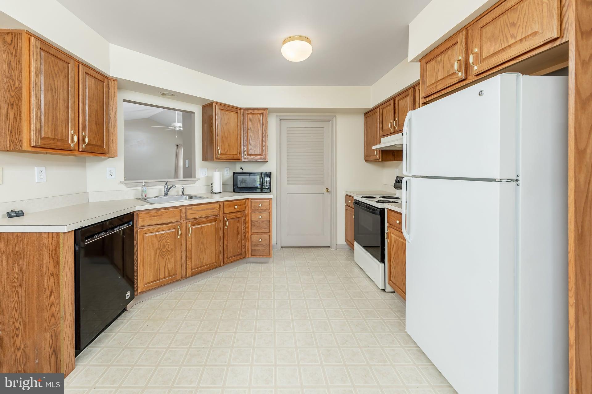 1169 Sharp Road, Unit 27 Vineland, NJ 08360 - Photo 10 of 29