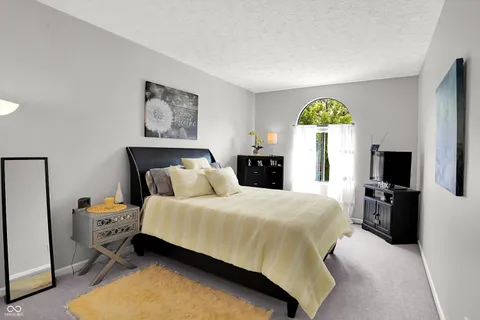 $229,900 | 9394 Golden Leaf Way, Indianapolis, IN 46260