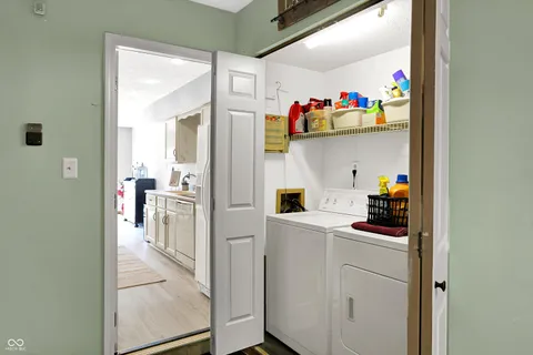 $229,900 | 9394 Golden Leaf Way, Indianapolis, IN 46260