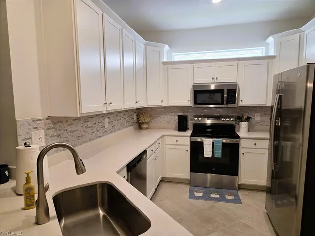 $1,800 | 20683 Hazelnut Court, Lehigh Acres, FL 33936