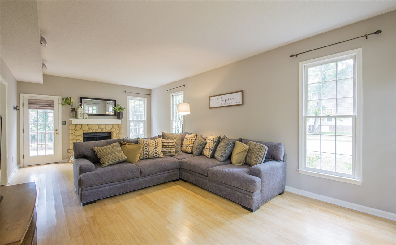 11904 North Exeter Way Raleigh, NC 27613 - Photo 8 of 19 Photo 8