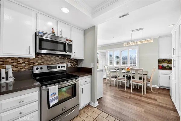 $659,000 | 13624 La Jolla Circle, Unit H, La Mirada, CA 90638