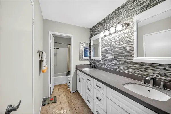 $659,000 | 13624 La Jolla Circle, Unit H, La Mirada, CA 90638