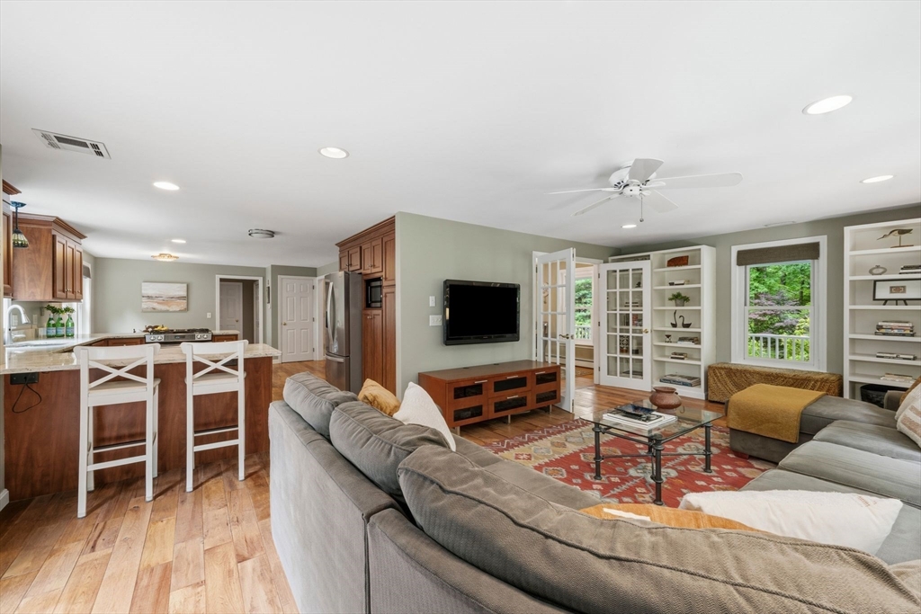 82 Spofford Road Boxford, MA 01921 - Photo 13 of 42