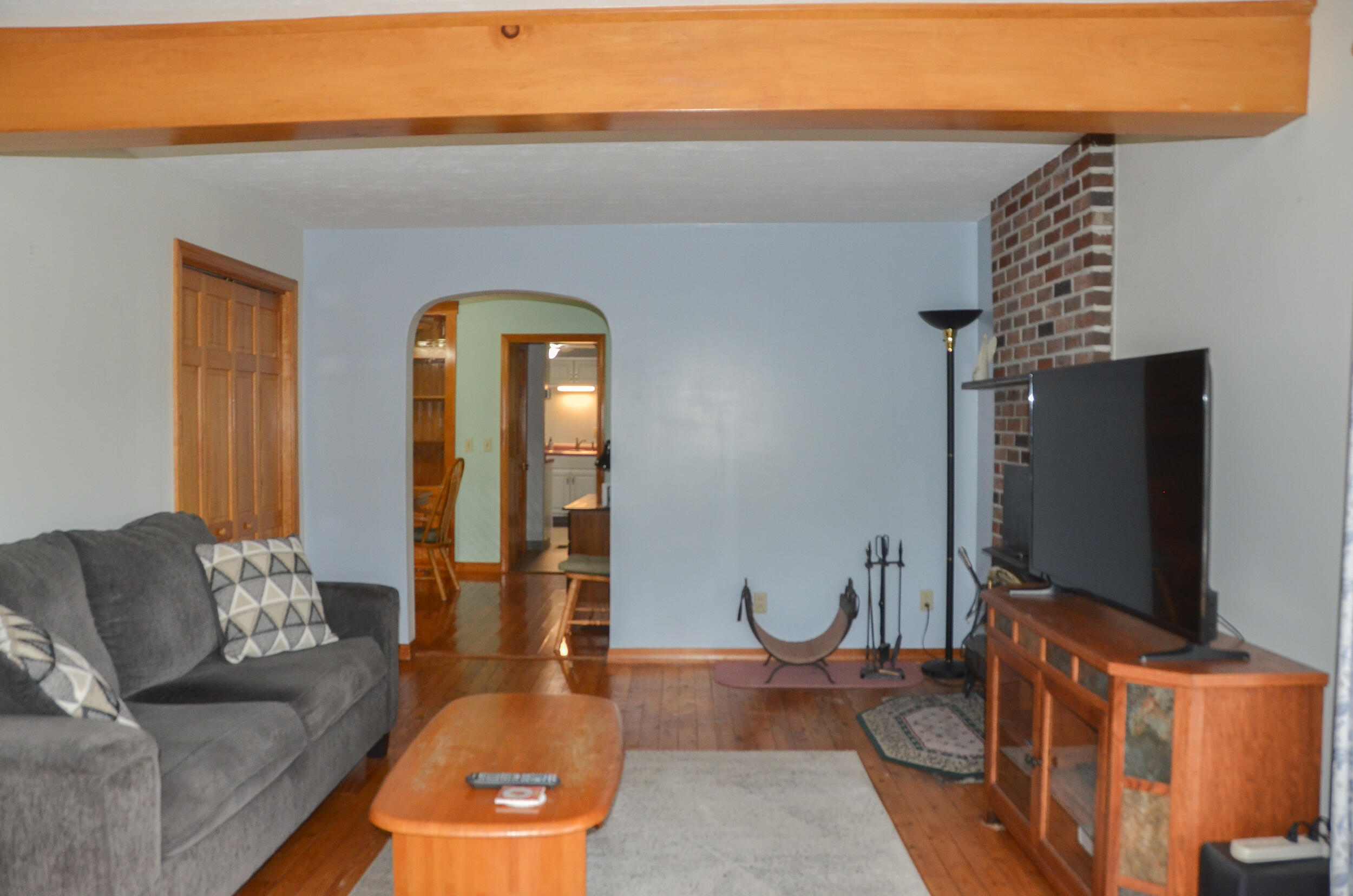87 Middle Road Augusta, ME 04330 - Photo 20 of 63 Living Room