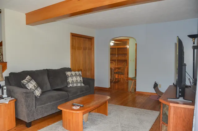 $324,900 | 87 Middle Road, Augusta, ME 04330