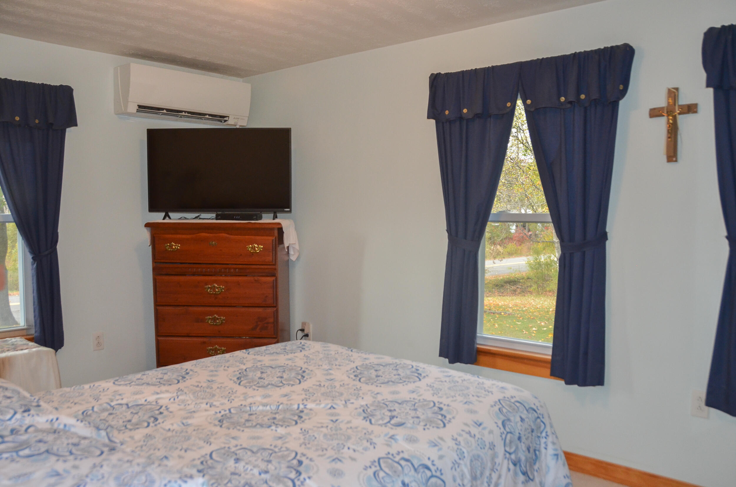 87 Middle Road Augusta, ME 04330 - Photo 25 of 63 First Floor Bedroom