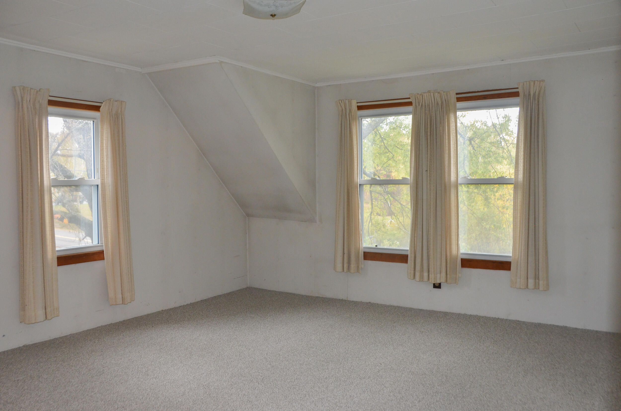 87 Middle Road Augusta, ME 04330 - Photo 33 of 63 Bedroom 2