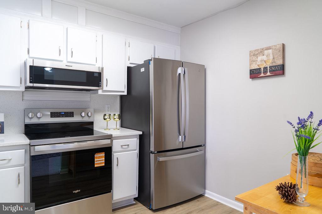 15561 Prince Frederick Way, Unit 114A Silver Spring, MD 20906 - Photo 13 of 23 Kitchen