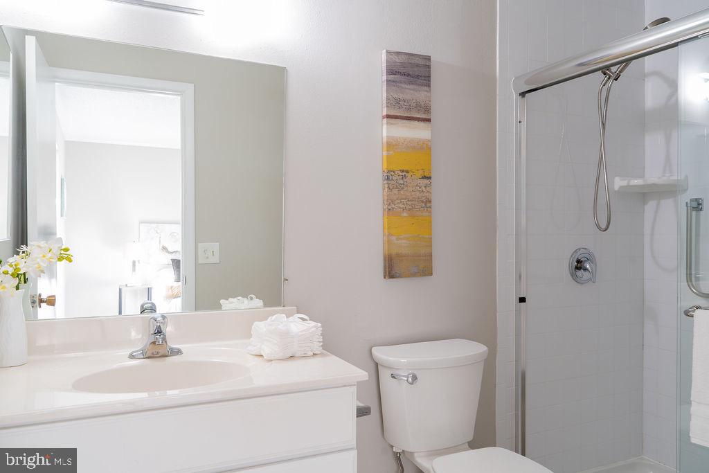 15561 Prince Frederick Way, Unit 114A Silver Spring, MD 20906 - Photo 18 of 23 Primary bathroom