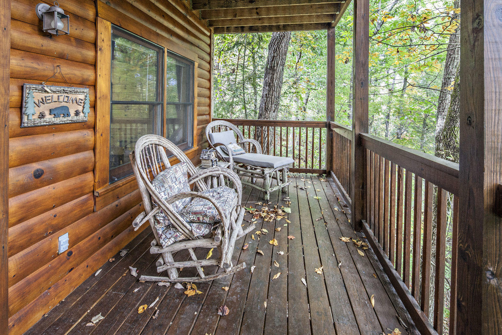 746 Nighthawk Way Pigeon Forge, TN 37863 - Photo 20 of 21 er88 porch1